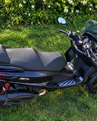 Piaggio MP3 400 Sport (2021)