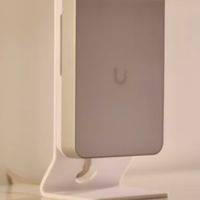 Ubiquiti U7 Pro wall table stand