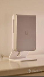 Ubiquiti U7 Pro wall table stand