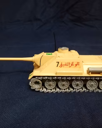 Modellino in metallo di carro armato URSS SU 100