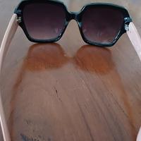 occhiali da sole Guess originali