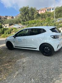 CLIO VAN N1