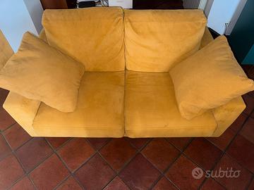 Coppia di divani in alcantara 2 + 3 sedute