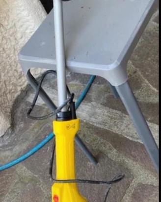 Diserbatore elettrico diserbante