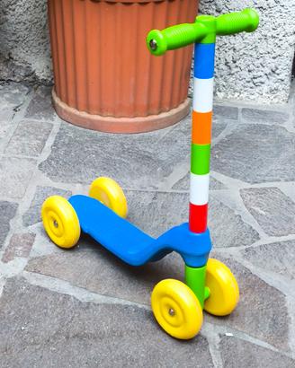 monopattino multicolor