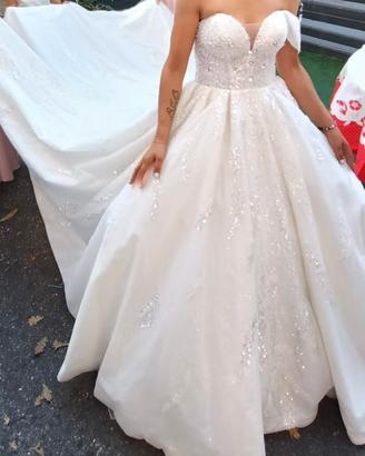 Incantevole Abito da Sposa Principesco –Taglia S 