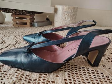 scarpe di vari modelli numero 37
