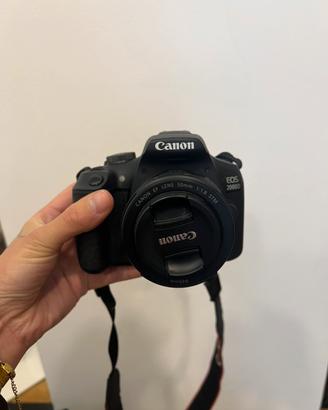 Canon EOS 2000D