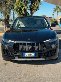 Maserati levante no superbollo