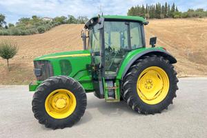 John Deere 6320 SE trattore