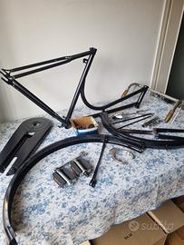 Telaio e varie parti U.DEI