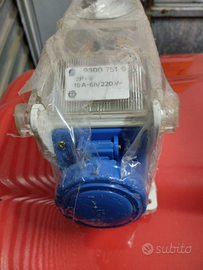 Presa civile 230v 16a