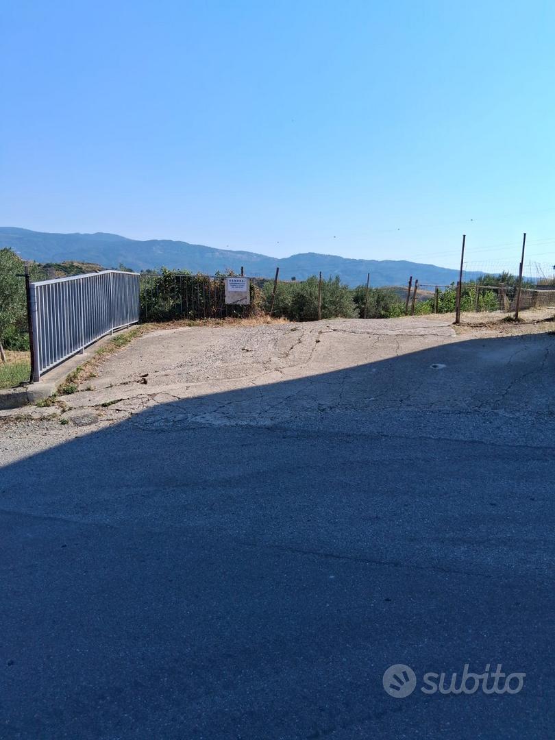 CAPANNONE e TERRENO agricolo - Vista 4