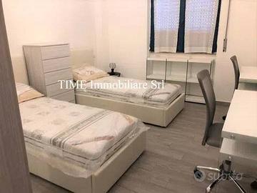 Stanza in appartamento di 90 m² a Milano