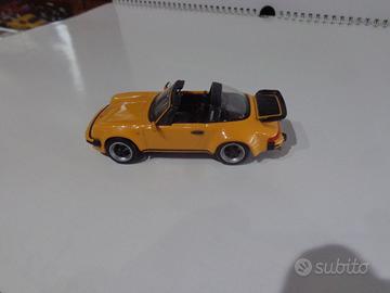 modello 1:43  porsche 911 turbo targa 1986