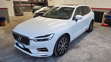 Volvo XC60 (T8) - 392cv - soli 18mila KM.