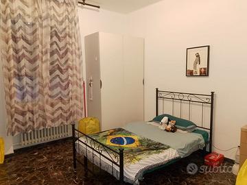 Si libera dal 30 marzo Camera arredata