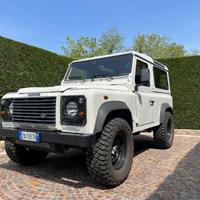 Land Rover Defender 90 Td5 2004 iscritta ASI