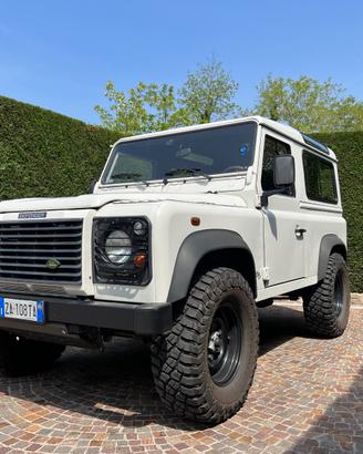 Land Rover Defender 90 Td5 2004 iscritta ASI