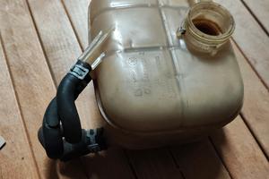 vaschetta liquido radiatore Opel Astra H 