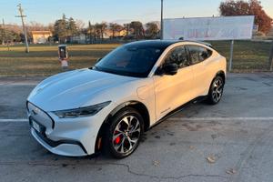 MUSTANG MACH-E PREMIUM AWD EXTENDED RANGE (2022)
