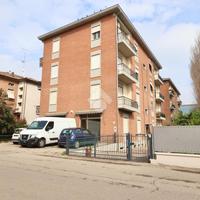 3 LOCALI A REGGIO NELL'EMILIA