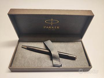 Penna Parker sonnet 