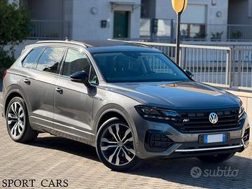 Volkswagen Touareg 3.0 V6 TDI 286 CV R-LINE,TETTO,