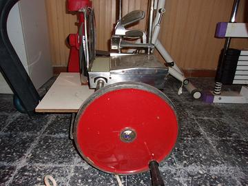 Affettatrice a volano