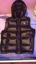 Smanicato moncler