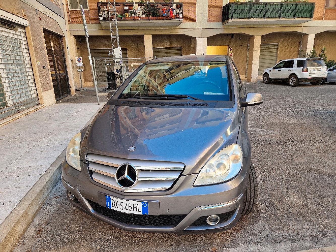 Mercedes-Benz B-Class 2009 photo 2