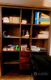 Libreria in legno massello 