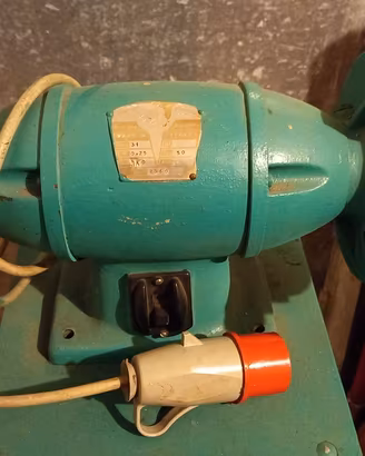 Smerigliatrice 380V.