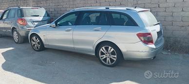 Ricambi Mercedes SW W 204 C 220 D del 2010