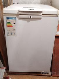 Congelatore a pozzetto  Whirlpool