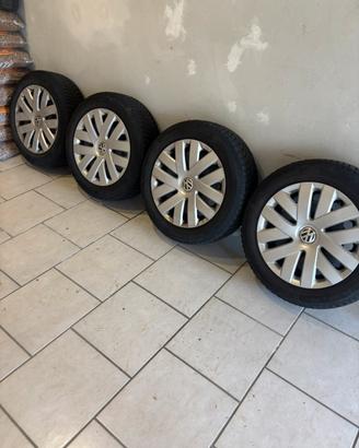 Cerchi con copricerchi polo Volkswagen 2010