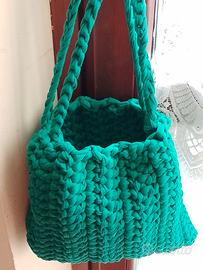 BORSA FATTA A MANO IN FETTUCCIA
