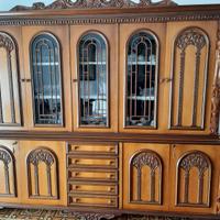 Credenza e tavolo sala