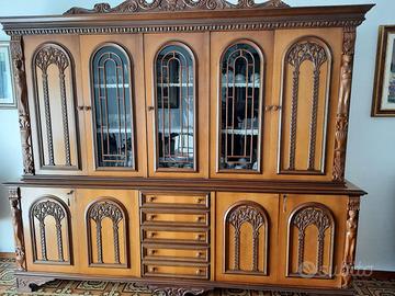 Credenza e tavolo sala