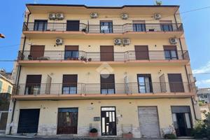 4 LOCALI A VILLA SAN GIOVANNI