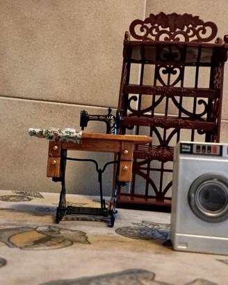 tre mobiletti per bambole/miniature