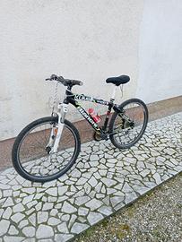 mountain bike Kuma 4400 Bianchi