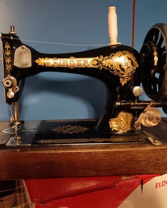 macchina da cucire a manovella 