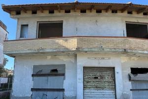 Villa di 270 m² con più di 5 locali a Castel Voltu