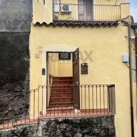 Casa Semindipendente - Aci Catena