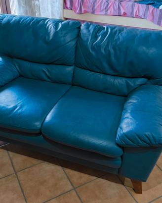 Divano in pelle blu
