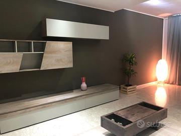 Camera singola con letto matrimoniale con terrazzo