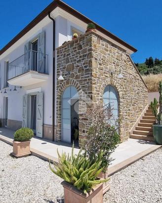 VILLA SINGOLA A CASTELLABATE