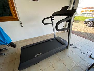TECHNOGYM MYRUN 2021 – Tapis roulant premium