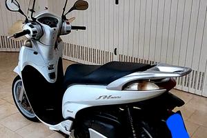 Honda sh 300 i.e. sport 